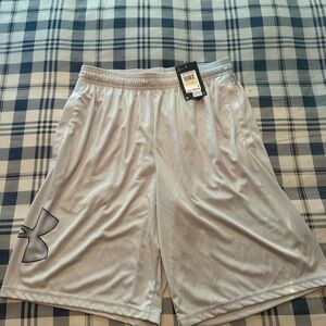 Under Armour Men's Light Gray Athletic Shorts